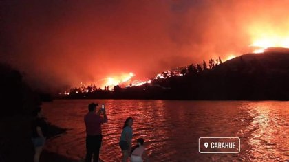 Incendios: Vecinos de Carahue denuncian que helicópteros solo han ayudado a las forestales 