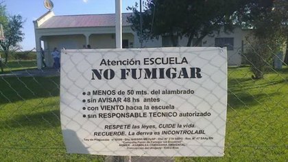 Exaltación de la Cruz: avioneta fumigó sobre dos escuelas rurales en plena clase