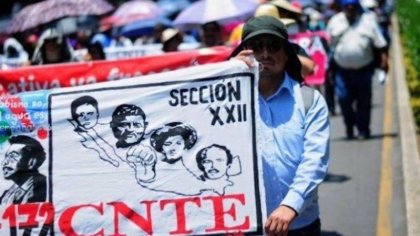 Maestros de la sección 22 de la CNTE desafían a López Obrador