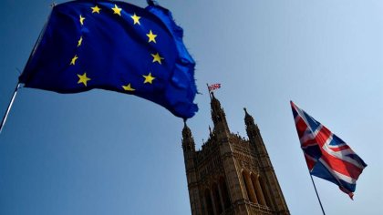 El Parlamento británico rechazó las cuatro propuestas alternativas de Brexit