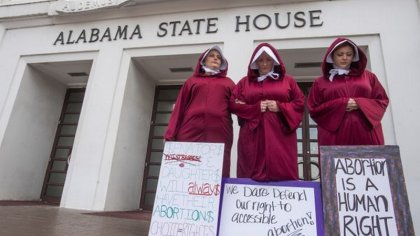 Guerra contra las mujeres en EE. UU.: buscan restringir el aborto legal en varios estados