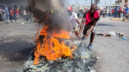 Al menos dos muertos en represión a protestas contra el Gobierno de Haití