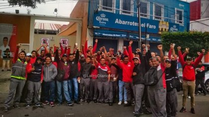 CDMX: Trabajadores de Coca-Cola protestan contra recorte de comisiones