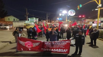 Policía impide marcha pacífica de las y los trabajadores del aeropuerto