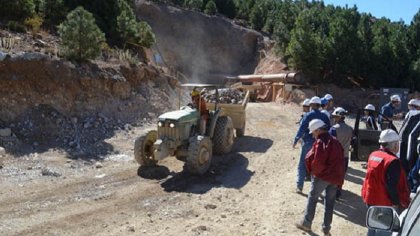 Mineros de Andacollo realizan corte de ruta por falta de pago de salarios