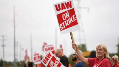 Apoyo internacional de obreros de General Motors a huelguistas de Estados Unidos