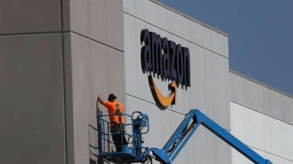 Trabajadores de Amazon en Estados Unidos protestan contra la precarización laboral