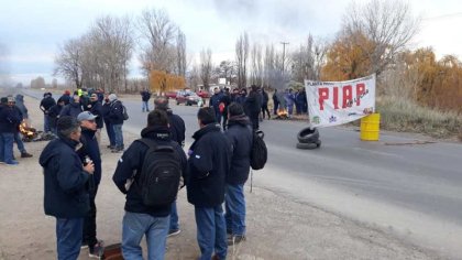 Los trabajadores de la Planta de Agua Pesada nuevamente en la ruta