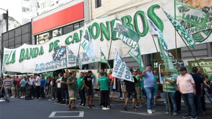 Camioneros se movilizó por un bono y apertura de paritaria solo para su sindicato