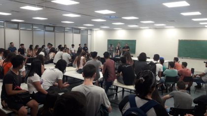 Universidad de La Matanza: asamblea de estudiantes ante despidos arbitrarios a docentes