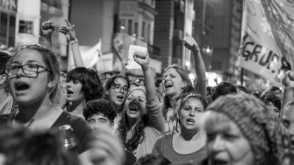 Con las mujeres al frente: Preparemos un plan de movilización contra la trampa constituyente