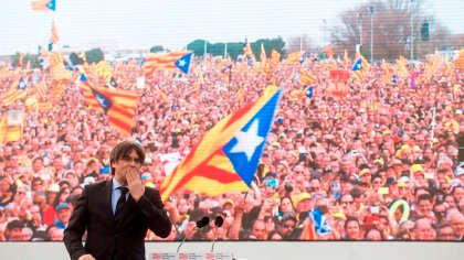 Con 150.000 manifestantes, Puigdemont da el pistoletazo de salida a la pre-campaña electoral