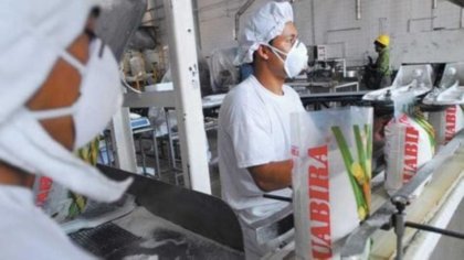 Trabajadores de fábricas de jabones exigen medidas para enfrentar el Coronavirus