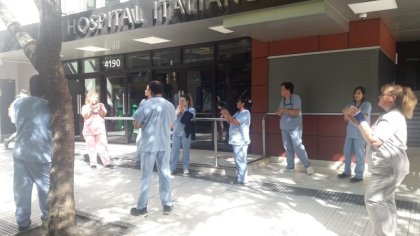 Hospital Italiano: corte de calle exigiendo medidas efectivas frente a la pandemia