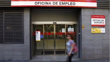 El gobierno salva a las grandes fortunas mientras las familias trabajadoras nos hundimos