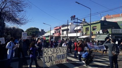 Bajo Flores: Jornada nacional de lucha en defensa de la salud pública y por los reclamos de la 1-11-14