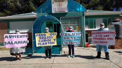 Médicos de la provincia Camacho cumplieron dos horas de paro y plantón: exigen medidas de bioseguridad e incorporación a la Ley General del Trabajo