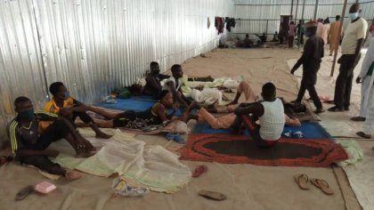 Rescatan en Nigeria a más de 600 trabajadores encerrados durante tres meses en una fábrica