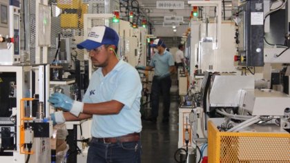  Obreros toman instalaciones de la fábrica Nagakura