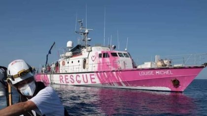 La última obra de Banksy: financia barco de rescate migrante en el Mediterráneo