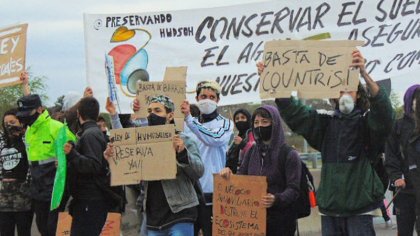 Cortan autopista Buenos Aires-La Plata para que costa ribereña se declare reserva natural