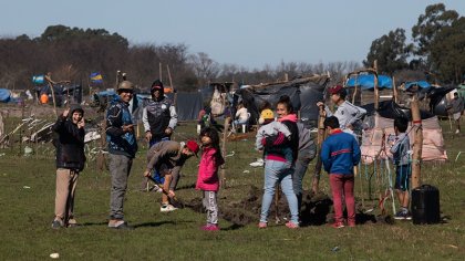 Tomas de tierras: la campaña en los medios para demonizar a miles de familias