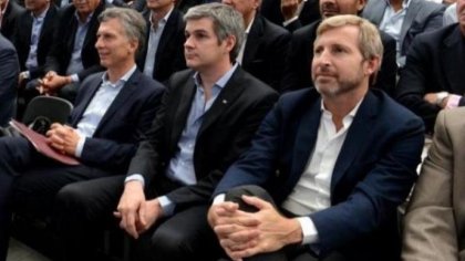 Denuncian a Macri, Peña y Frigerio por venta de inmuebles estatales a empresarios amigos