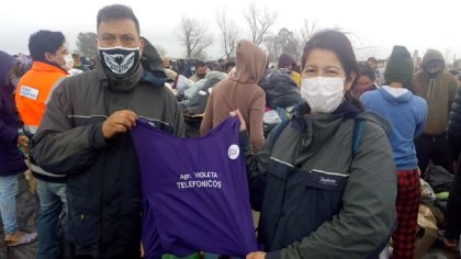 Trabajadores de telecomunicaciones donan $ 14.000 a las familias de Guernica