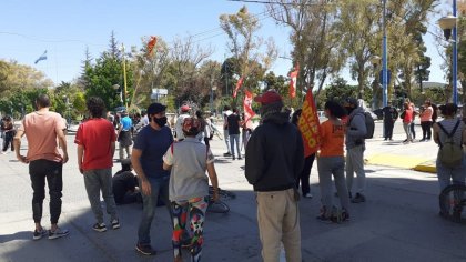 Río Negro: luego del desalojo continuó la persecución en barrio aledaños