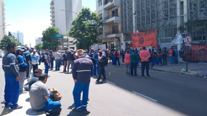 Trabajadores de GRI Calviño movilizan al Ministerio de Trabajo para que la multinacional acate la conciliación obligatoria 