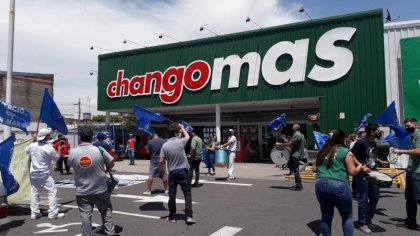 Protesta de trabajadores de Chango Más en Pablo Podestá