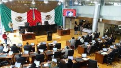 Congreso de Chihuahua, se pliega a las demandas del gobernador Corral 