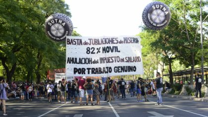 El SUTNA encabezó marcha al Congreso Nacional 