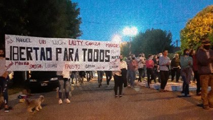 "Ni narcos ni peligrosos": familiares de cultivadores detenidos en Puan le responden a Berni