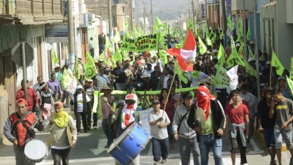 Campesinos y pobladores del valle de Tambo marchan en rechazo a sentencia judicial contra ex dirigentes ambientalistas