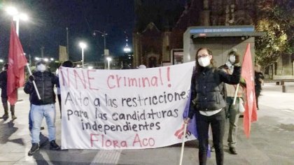 Anticapitalistas denuncian antidemocracia del INE frente a Palacio Nacional