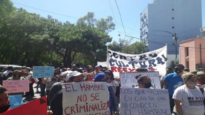 Movilización contra los recortes del Gobierno porteño en alimentos para comedores