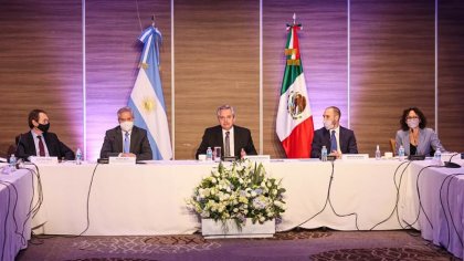 Sin Valdés ni Taiana, Alberto Fernández viajó a México para reunirse con empresarios