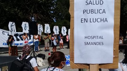 Multitudinaria marcha de los sectores salud y educación en San Martín de los Andes