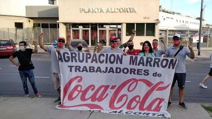 Trabajadores despedidos de Coca Cola lograron su reinstalación - YouTube