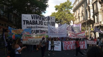 [Videos] Del trabajo al Obelisco: “Los despidos y la precarización también son violencia”