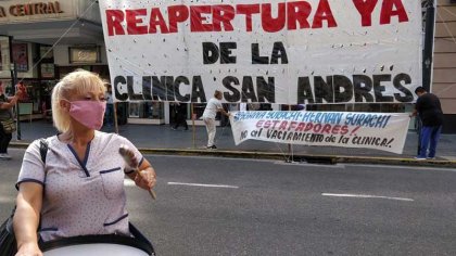 Reclamo por la reapertura de la Clínica San Andrés en las puertas del PAMI