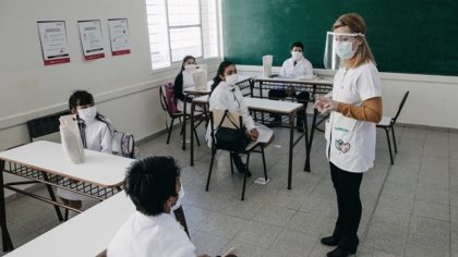 En La Plata ocho de cada diez escuelas tienen casos confirmados de covid-19