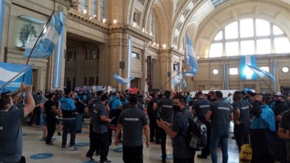 Contra la tercerización: trabajadores ferroviarios protestaron en Constitución 