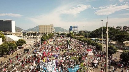 Miles en Brasil toman las calles contra Bolsonaro