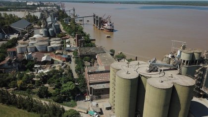 Puerto San Martín: se produjo un derrumbe dentro de Aceitera Bunge 