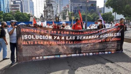 Marchan sindicatos y organizaciones sociales exigiendo solución a los conflictos