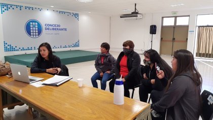 Toma Limay: concejales neuquinos reciben a vecinas por regularización y servicios