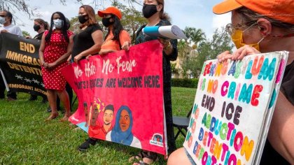 Mujeres migrantes denuncian abusos sexuales en centro de detención de Florida