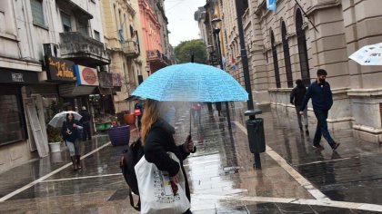 Llegó la tormenta de Santa Rosa: rige alerta amarilla por fuertes vientos y lluvias 